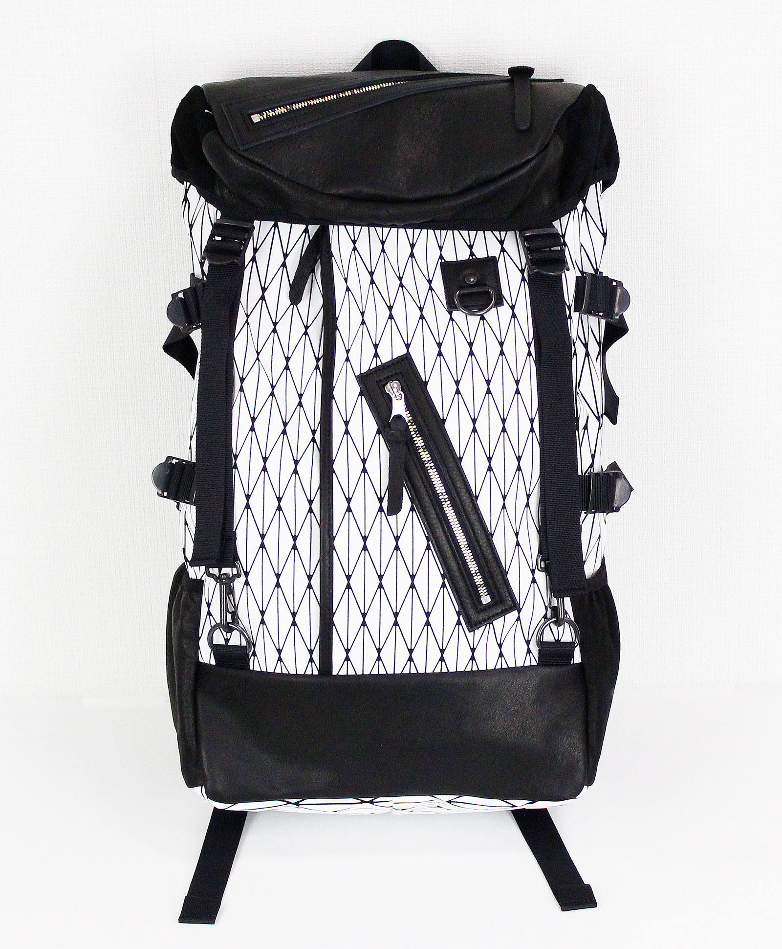 Decade 立体プリントバックパック リュック ホワイト Solid Graphic Print Canvas Back Pack Ruck White Dcd Maverick Group Online Store